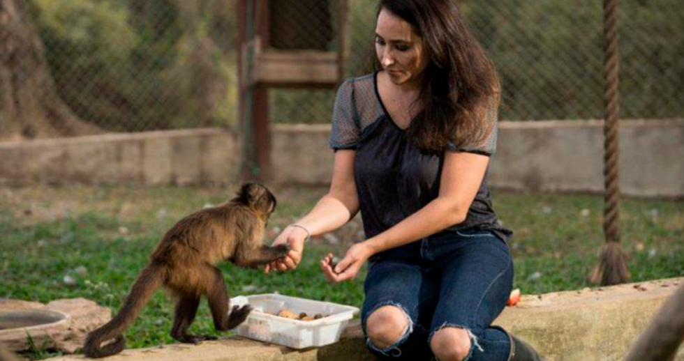 Médica defensora dos animais acredita em economia sustentável e mantém Instituto para proteger animais silvestres e o meio ambiente.